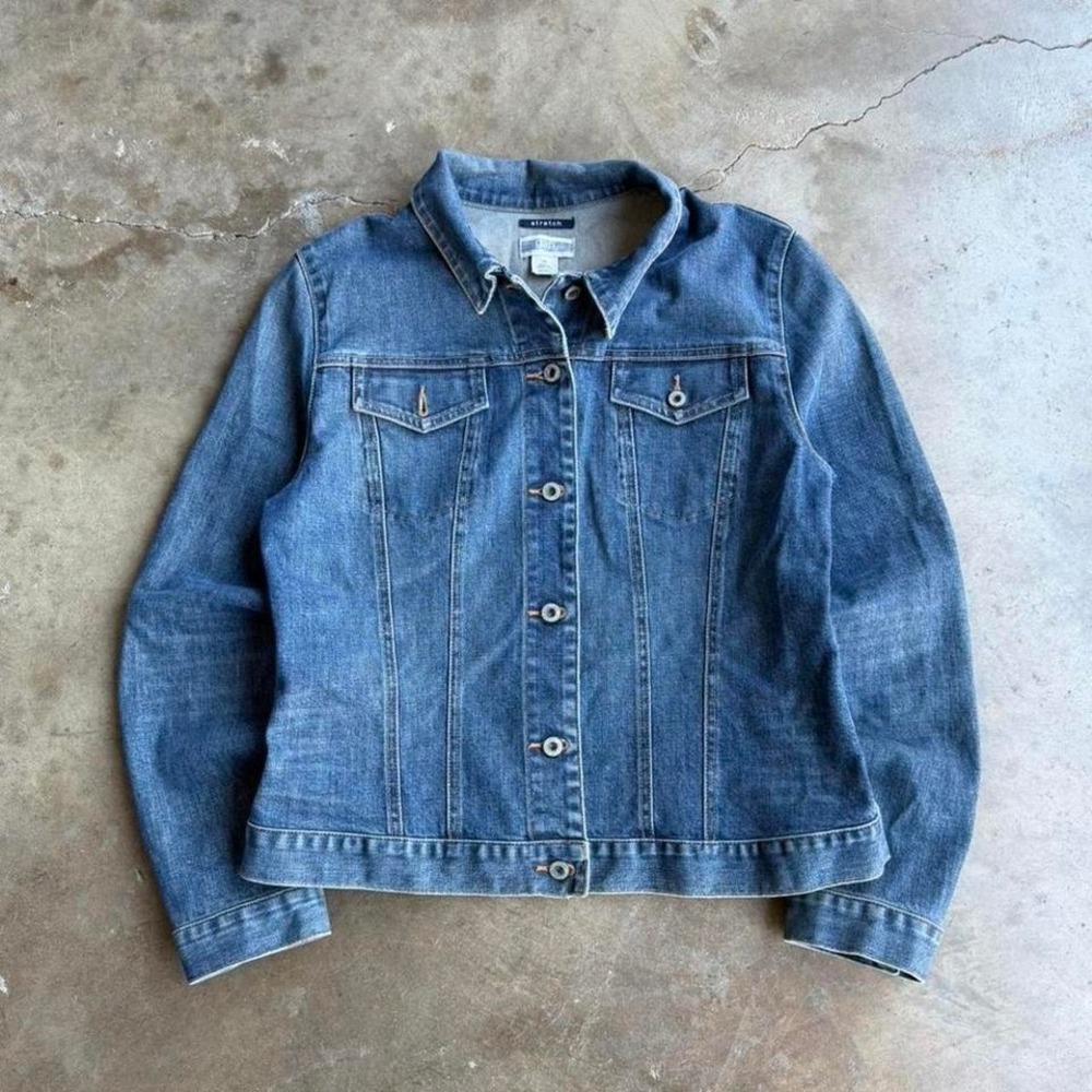 Vintage 2000s Y2K Gap blue denim jacket